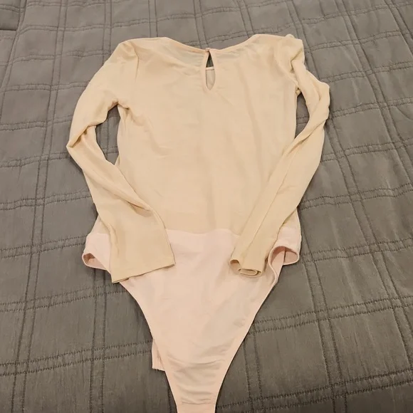 Haute Monde Sheer Beige Lace Bodysuit Size L, New With Tags! - Picture 9 of 9